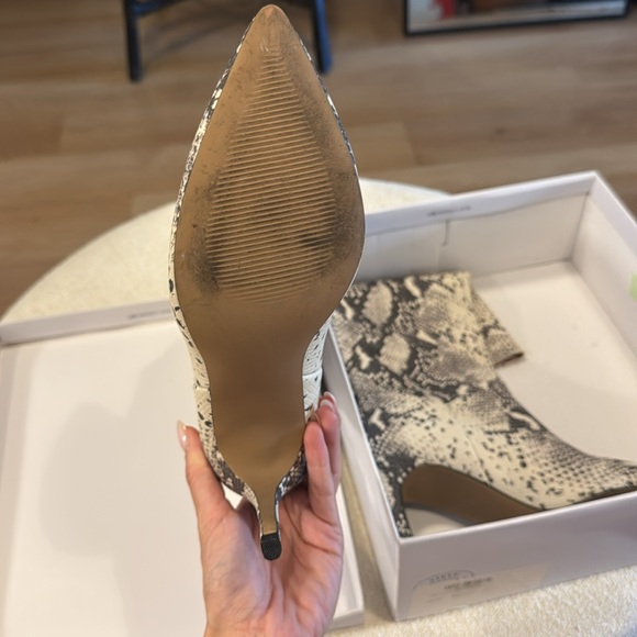 Natural snakeskin tall boots. Tried on but never worn - Picture 3 of 4